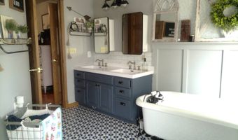 6060 US Hwy 136, Albany, MO 64402