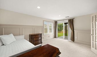 22 Prestwick Rd 22, Bourne, MA 02532