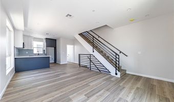 6700 Balboa, Los Angeles, CA 91406