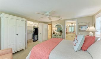 136 CRESCENT Dr, Anna Maria, FL 34216