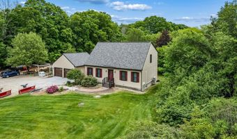 240 Sandown Rd, Chester, NH 03036