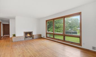 4015 Fairview Ave N, Arden Hills, MN 55112