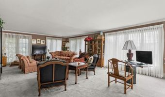 2730 W CHEW St, Allentown, PA 18104
