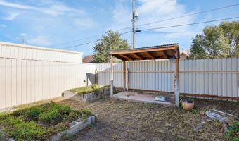 1006 W Del Rio St, Alpine, TX 79830