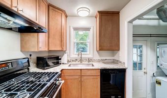 2425 FORT Dr, Alexandria, VA 22303