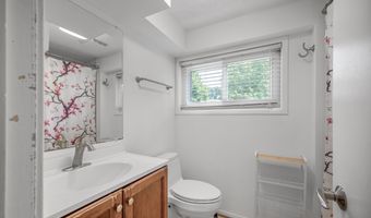 2207 PINNEBERG Ave, Rockville, MD 20851
