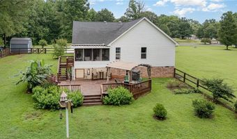 2472 Woods Stream Ln, Asheboro, NC 27205