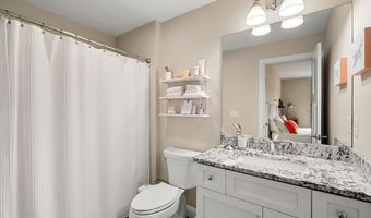 10 Lilac Ct, Bedford, NH 03110