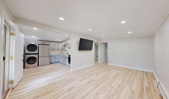 122 Allen Dr 2, Ann Arbor, MI 48103