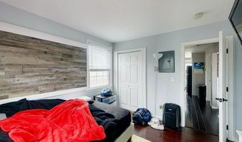 45 Hammond St 3, Newport, RI 02840