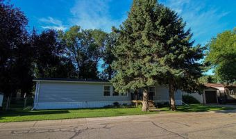 443 Piccadilly Cir, Bismarck, ND 58504