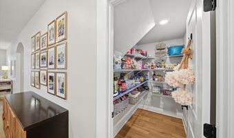 321 Crest Ln, Adams Twp., PA 16046