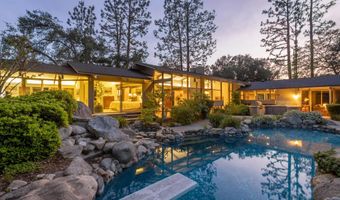 2279 Midwick Dr, Altadena, CA 91001