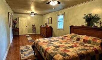 208 Murdock Rd, Bakersville, NC 28705