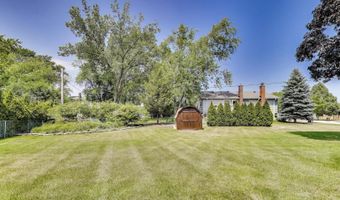 206 W Hintz Rd, Arlington Heights, IL 60004