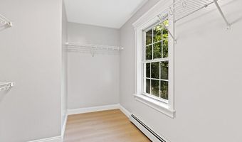 25 Lake Grove Ln, Auburn, ME 04210
