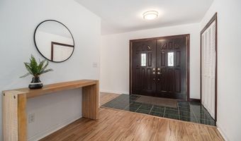 8411 Reese Ln, Ann Arbor, MI 48103