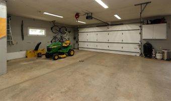 804 6th Ave, Alton, IA 51003