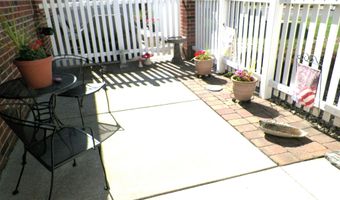 855 N High Point Rd 855, Madison, WI 53717