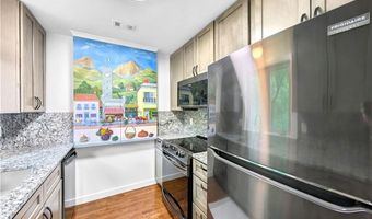 1 Mellor Ct, Bella Vista, AR 72715