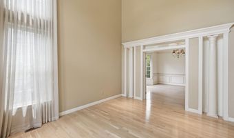 10417 SNOW POINT Dr, Bethesda, MD 20814