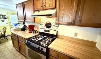 348 Nichols Rd, Barre, MA 01005