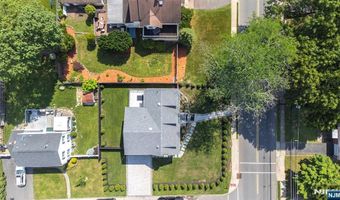309 Clinton Ave, Bergenfield, NJ 07621