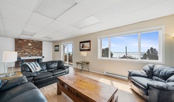 416 CHINOOK Ave, Astoria, OR 97103