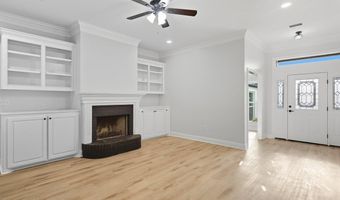 231 Greensview Dr, Brandon, MS 39047