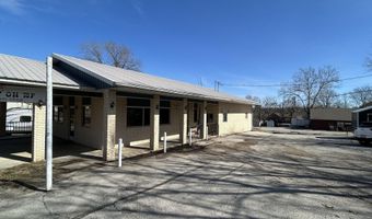 304 S Market St, Alton, MO 65606