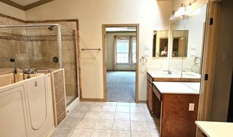 24 Magellan Dr, Hot Springs Village, AR 71909