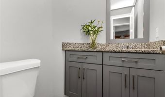 14902 Le Grande Dr, Addison, TX 75001