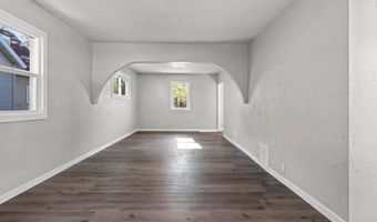 1119 N RICHMOND St, Appleton, WI 54911