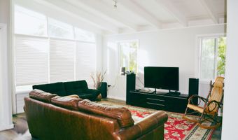 7302 MOKUONE St, Honolulu, HI 96825