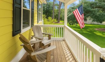29 Downing Dr, Beaufort, SC 29907