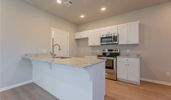 1603 SW Casuarina Dr 2, Bentonville, AR 72713