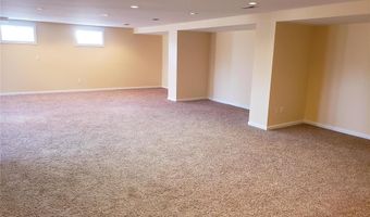 803 Clayworth Dr, Ballwin, MO 63011