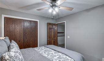 312 Brookshire Ct, Altoona, WI 54720
