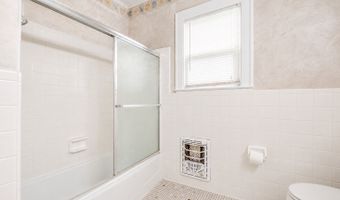 6142 Masonic Dr, Alexandria, LA 71031