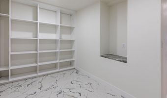 601 N 1st St, Aberdeen, SD 57401