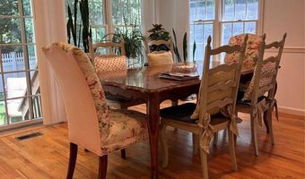 87 Trotters Ln, Allendale, NJ 07401