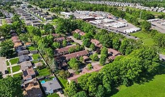 19 Parkplace N, Allen Park, MI 48101