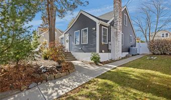 31 Swan St, North Providence, RI 02911