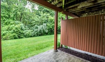 2303 Eaton Ct 2303, Danbury, CT 06811
