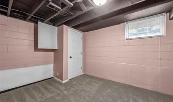 7220 Mackenzie Rd, Affton, MO 63123