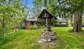 10748 100th St SE, Alto, MI 49302