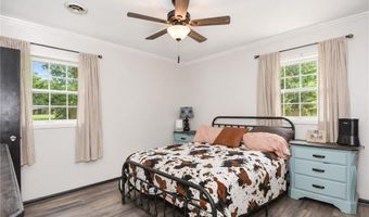 1789 HOLMAN St, Alexander City, AL 35010