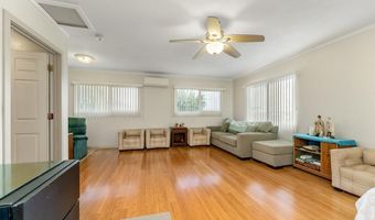 396 Kahiki St, Kahului, HI 96732