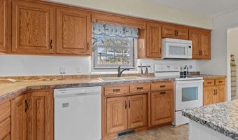 815 SUNSET Ave, Algoma, WI 54201