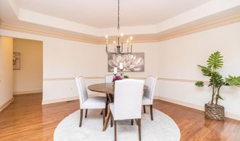 5812 HICKORY HOLLOW Ln, Doylestown, PA 18902